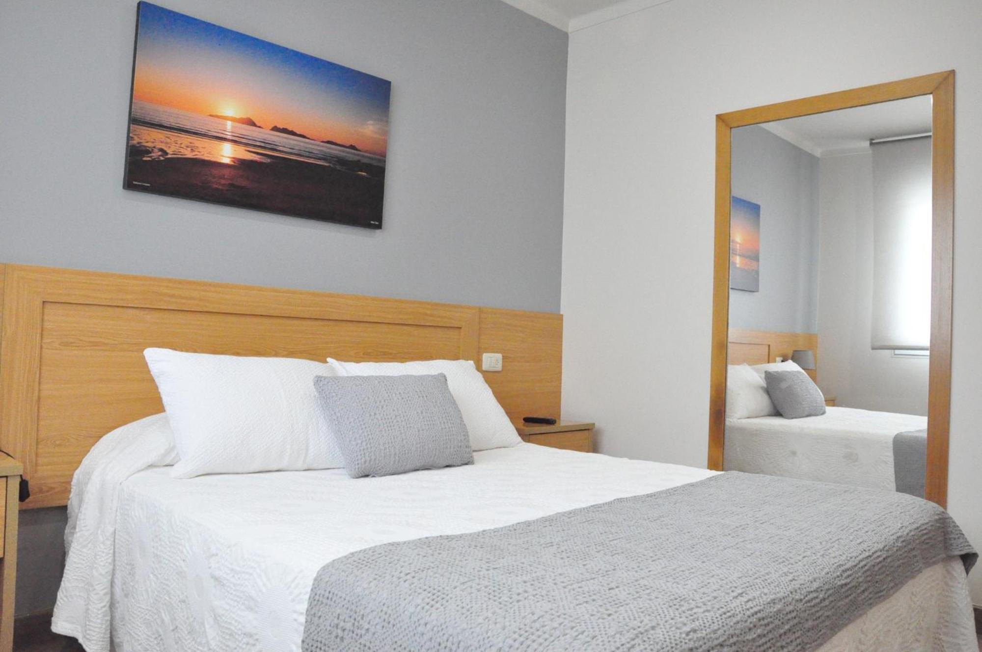 Hostal Paz غوندومار المظهر الخارجي الصورة