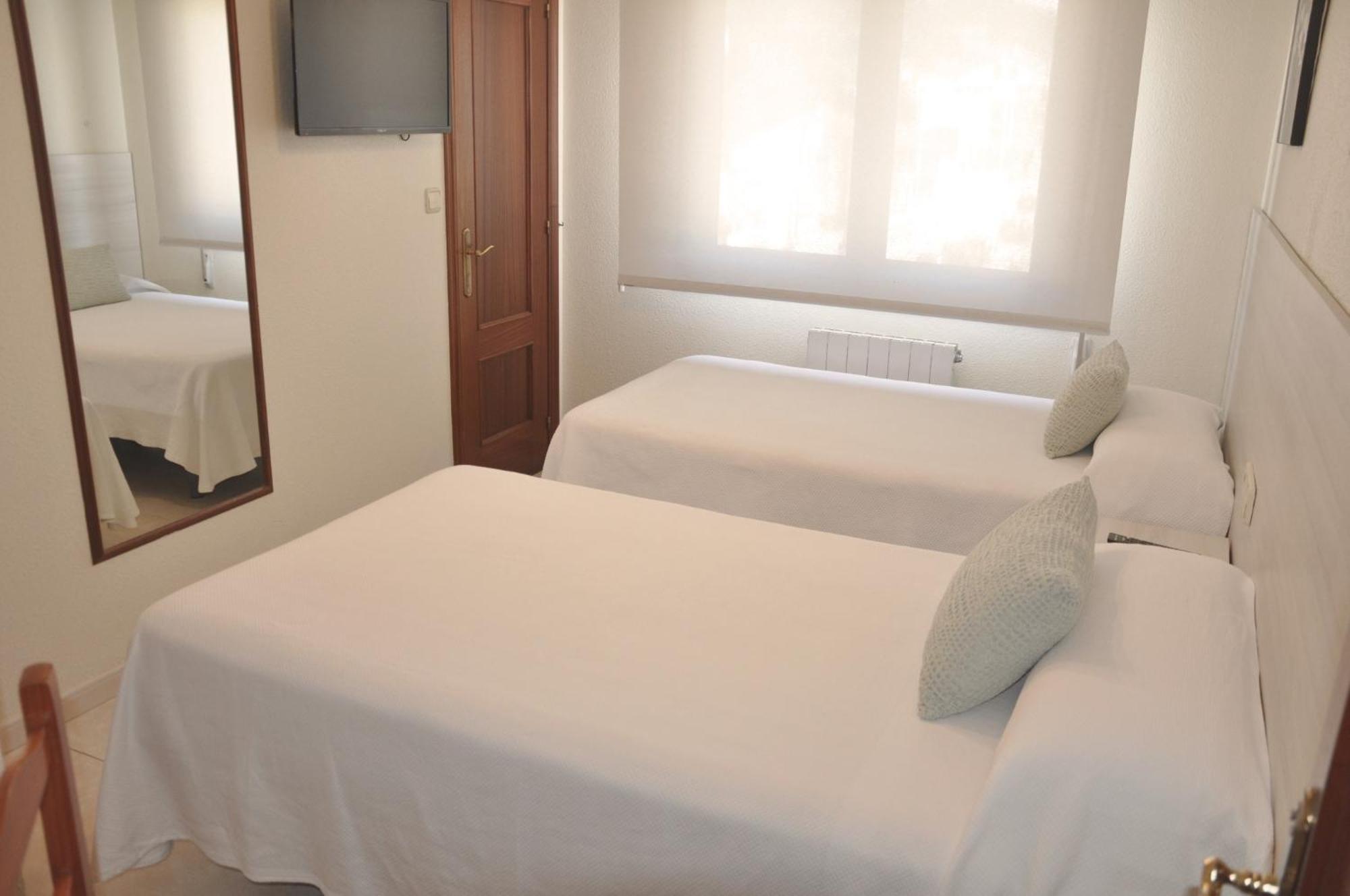 Hostal Paz غوندومار المظهر الخارجي الصورة